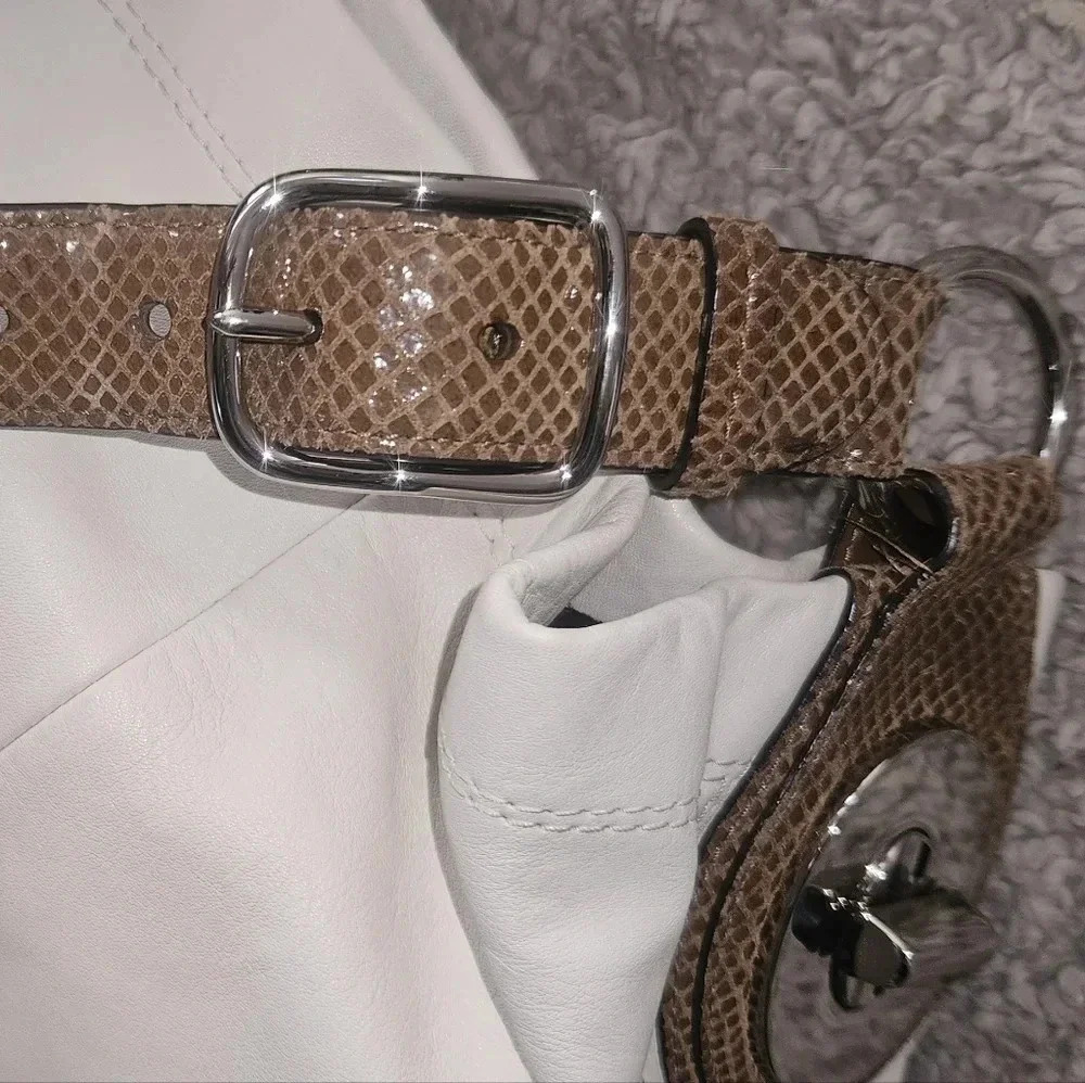 Coach Cream and Brown Hobo Bag - Picture 12 of 16